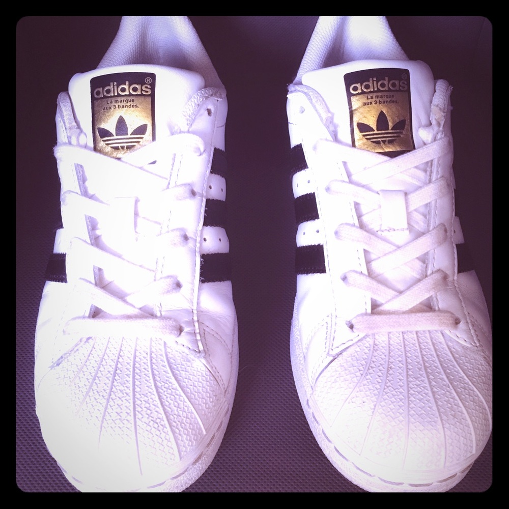 Adidas superstar sneakers size 6.5
